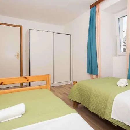 In Tijarica - Split Riviera 45083 Tatil Evi
