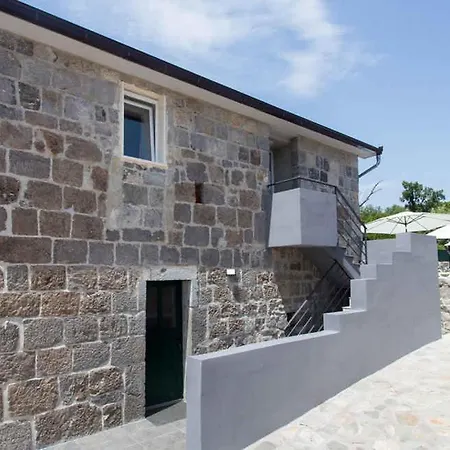 Tatil Evi In Tijarica - Split Riviera 45083 Biorine