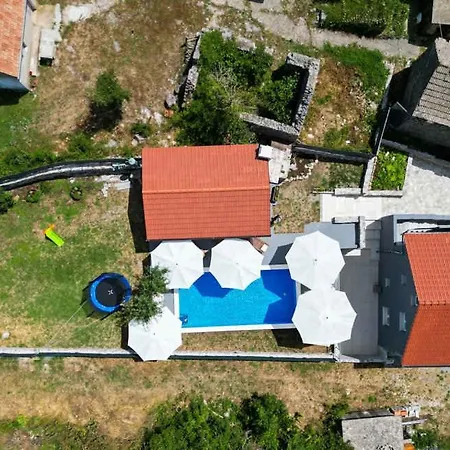 In Tijarica - Split Riviera 45083 Holiday home Biorine